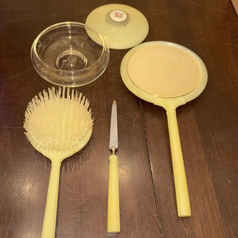 Vintage 40's/50's Art Deco rose vanity set.